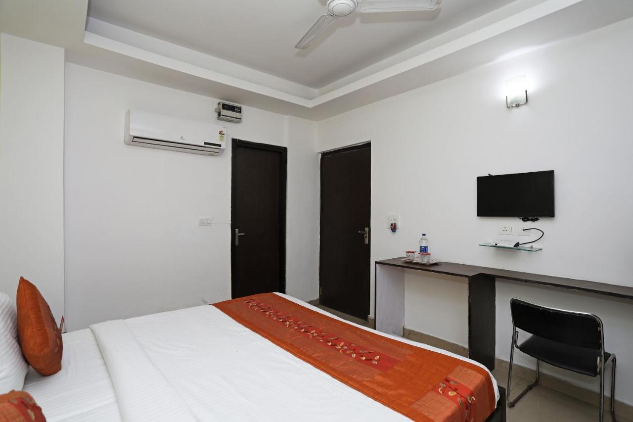 Oyo 11392 The Hotel Grand Hospitality Noida Eksteriør bilde