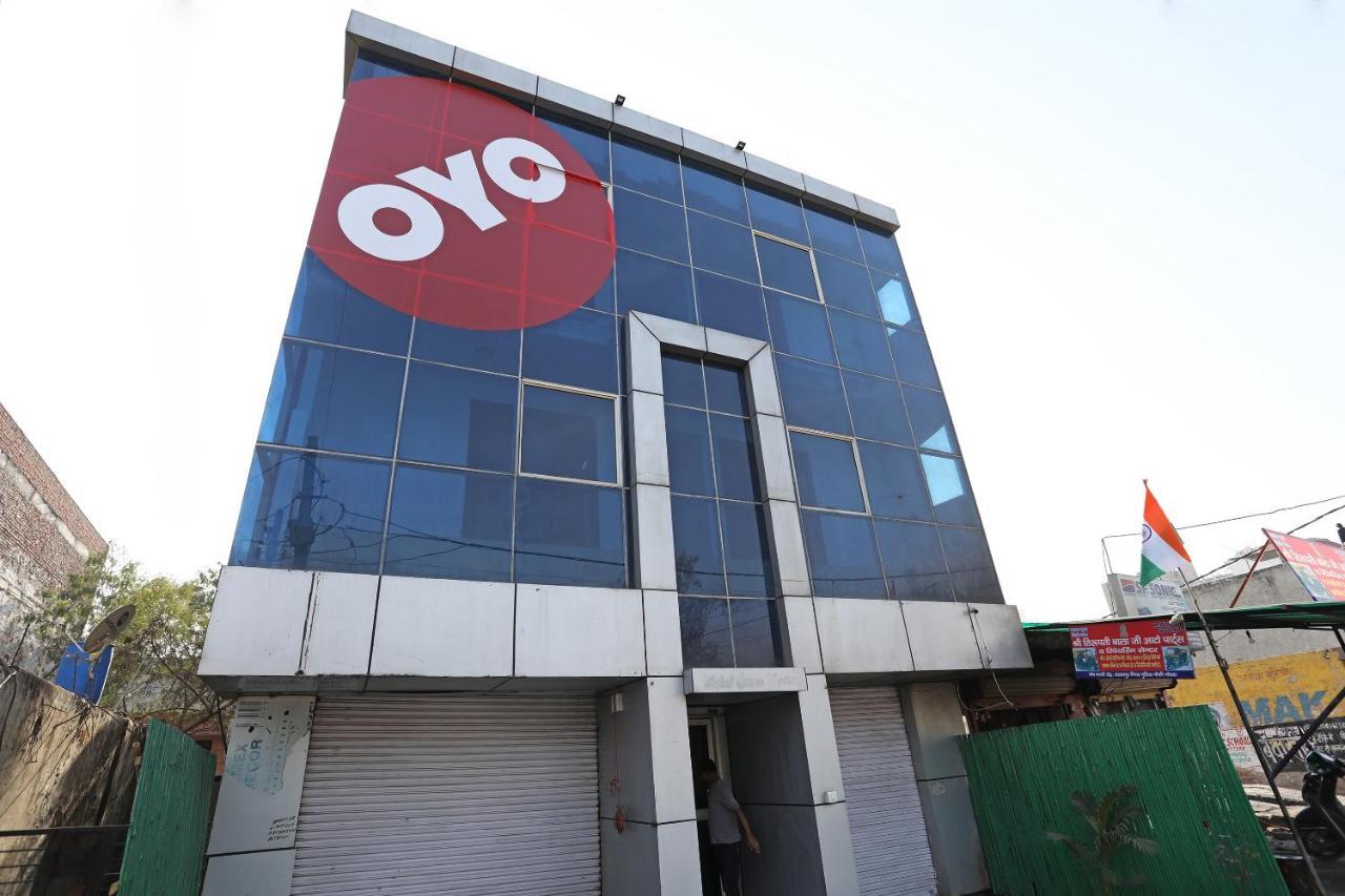 Oyo 11392 The Hotel Grand Hospitality Noida Eksteriør bilde