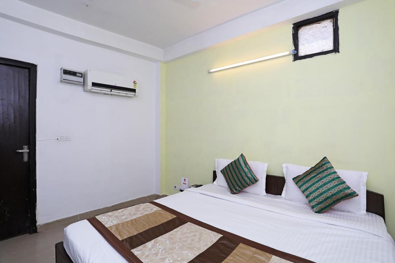 Oyo 11392 The Hotel Grand Hospitality Noida Eksteriør bilde