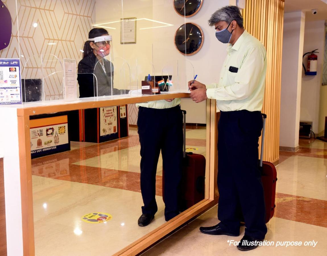 Oyo 11392 The Hotel Grand Hospitality Noida Eksteriør bilde