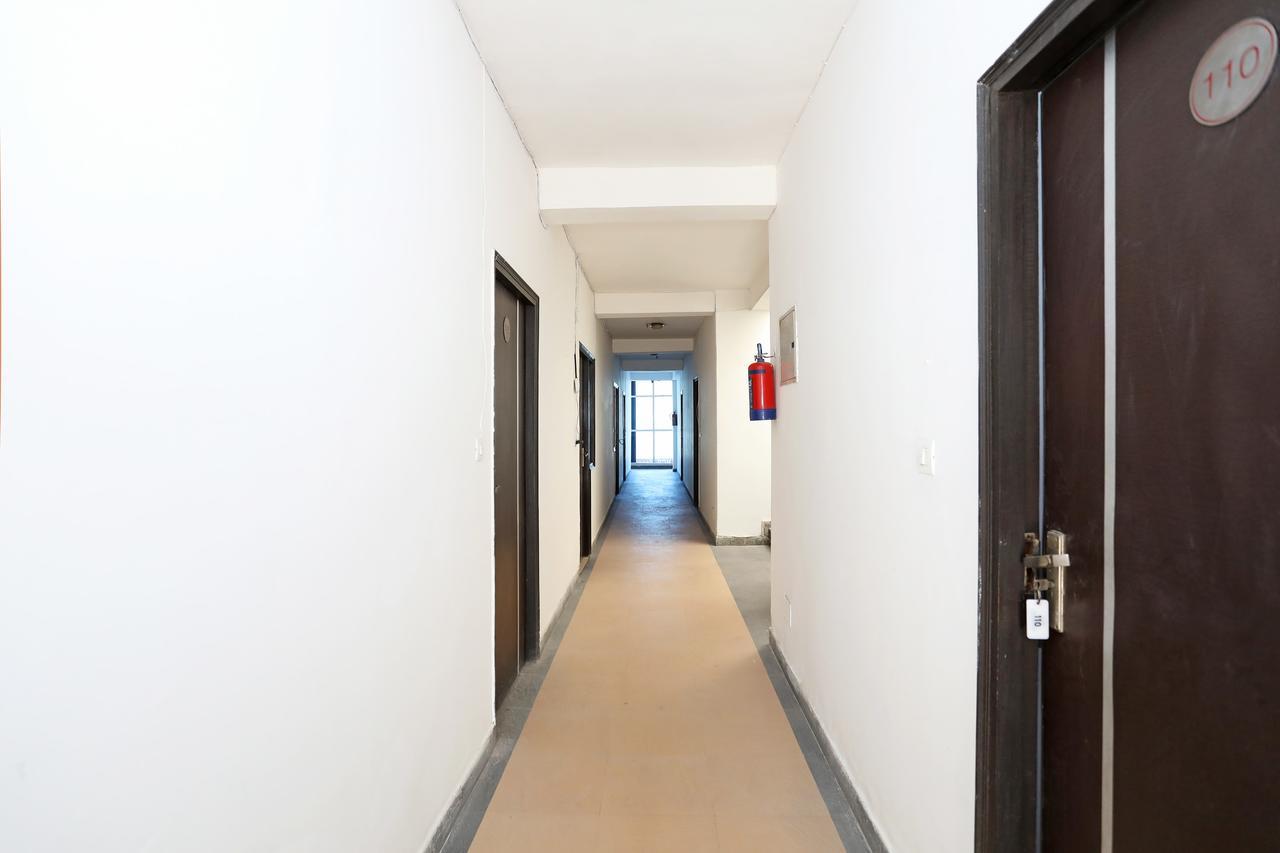 Oyo 11392 The Hotel Grand Hospitality Noida Eksteriør bilde