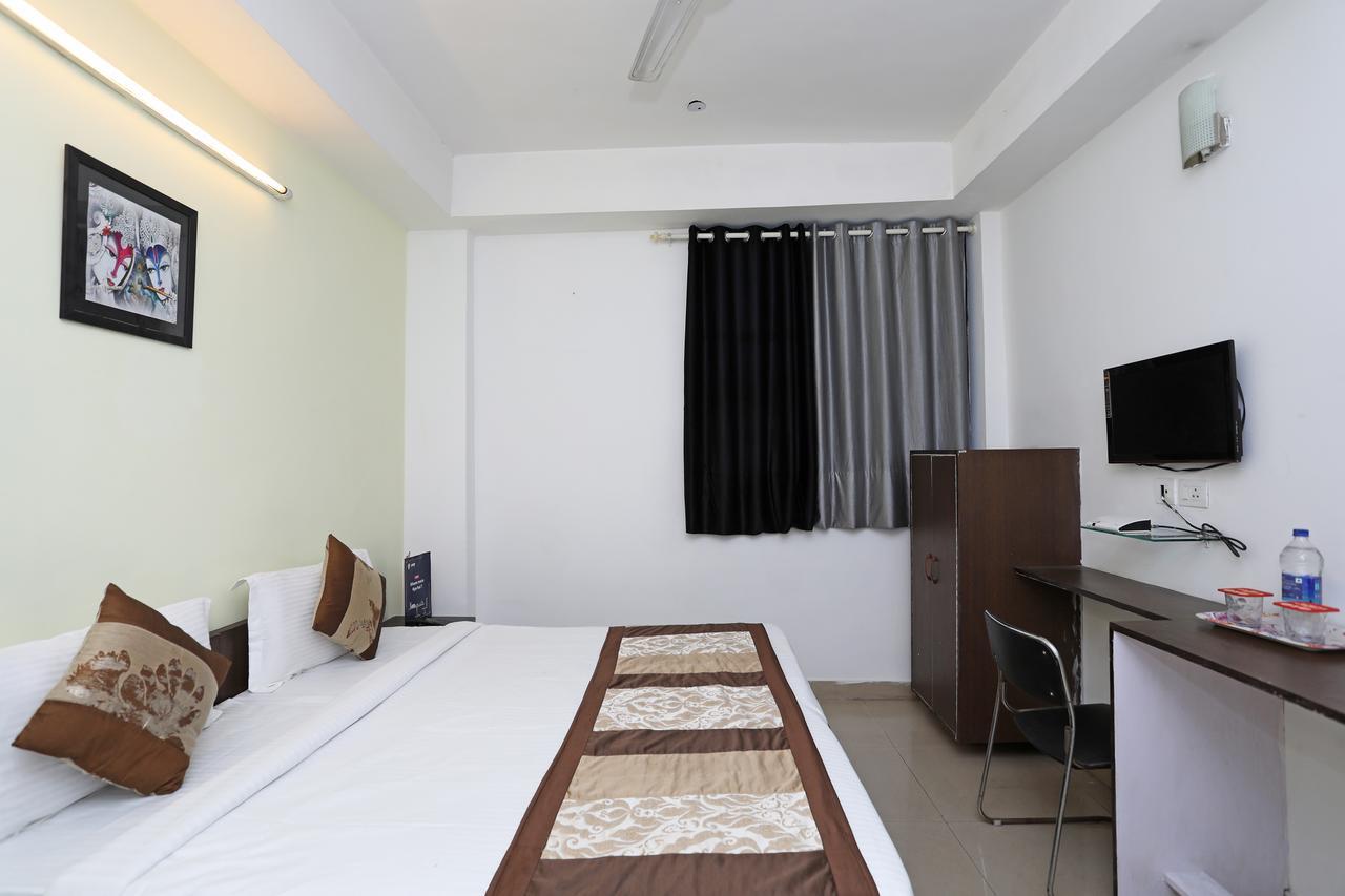 Oyo 11392 The Hotel Grand Hospitality Noida Eksteriør bilde
